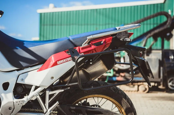 Soportes laterales para maletas - Africa Twin CRF 1000L AT y CRF 1000 L Adventure Sports (2018-)